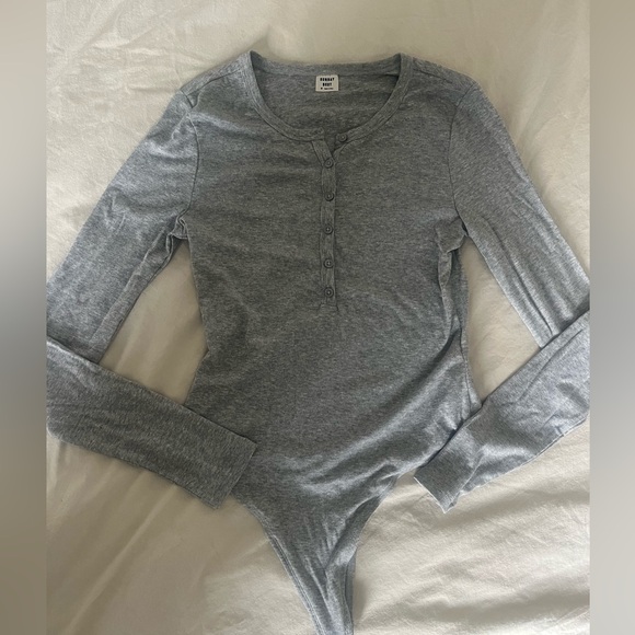 Aritzia Tops - Sunday best bodysuit